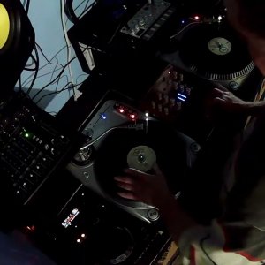 oliver plastic pushing buttons 1